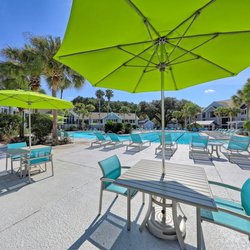 pool at The Monroe located in Tallahassee, FL